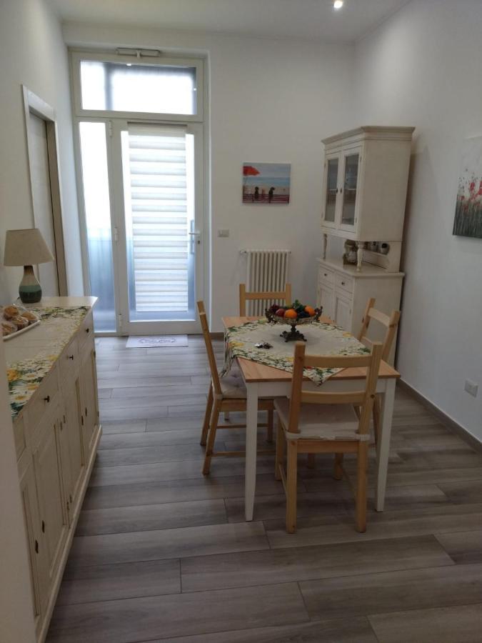 Casa Lucia Apartment Bari Bagian luar foto