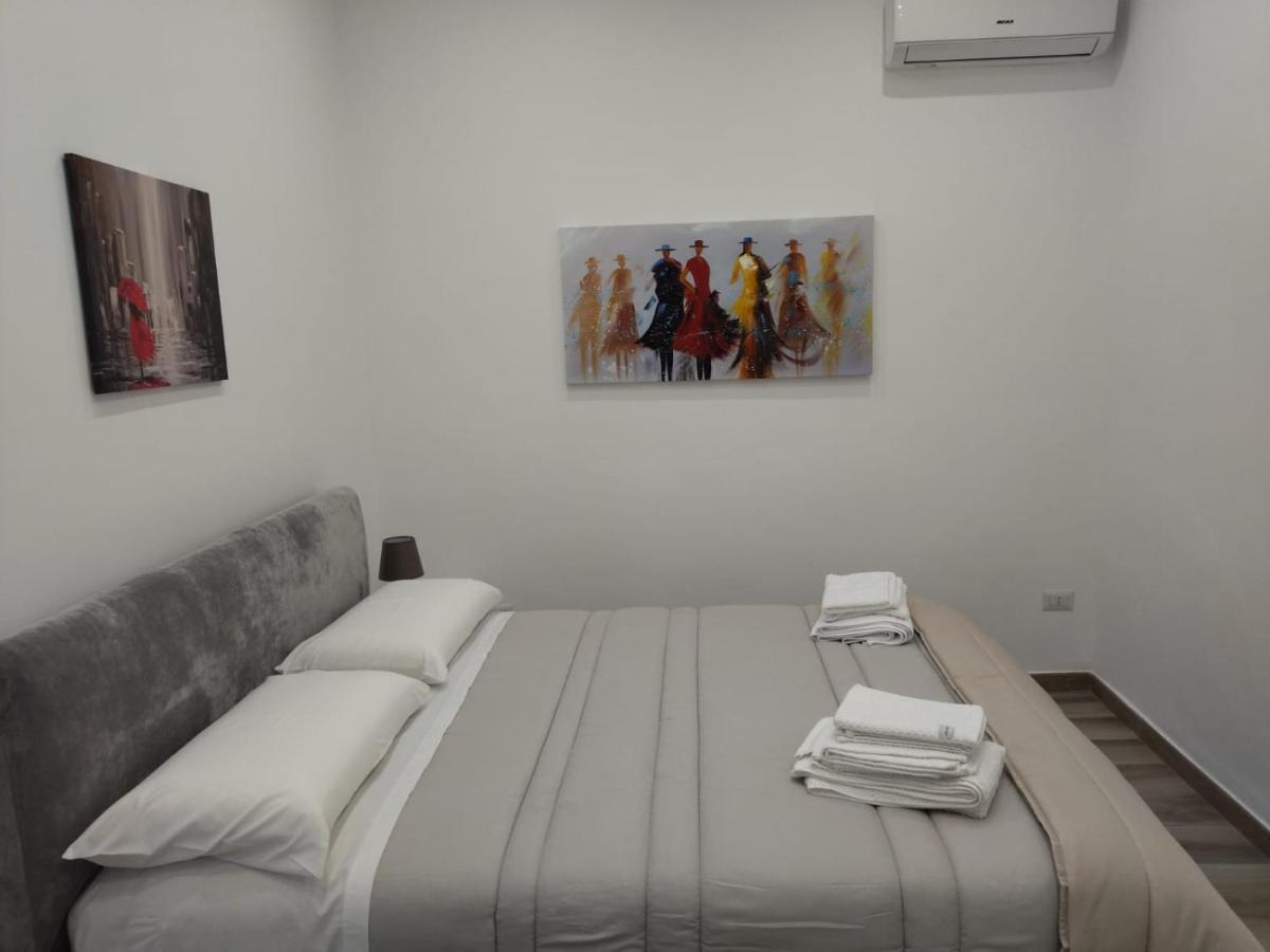 Casa Lucia Apartment Bari Bagian luar foto